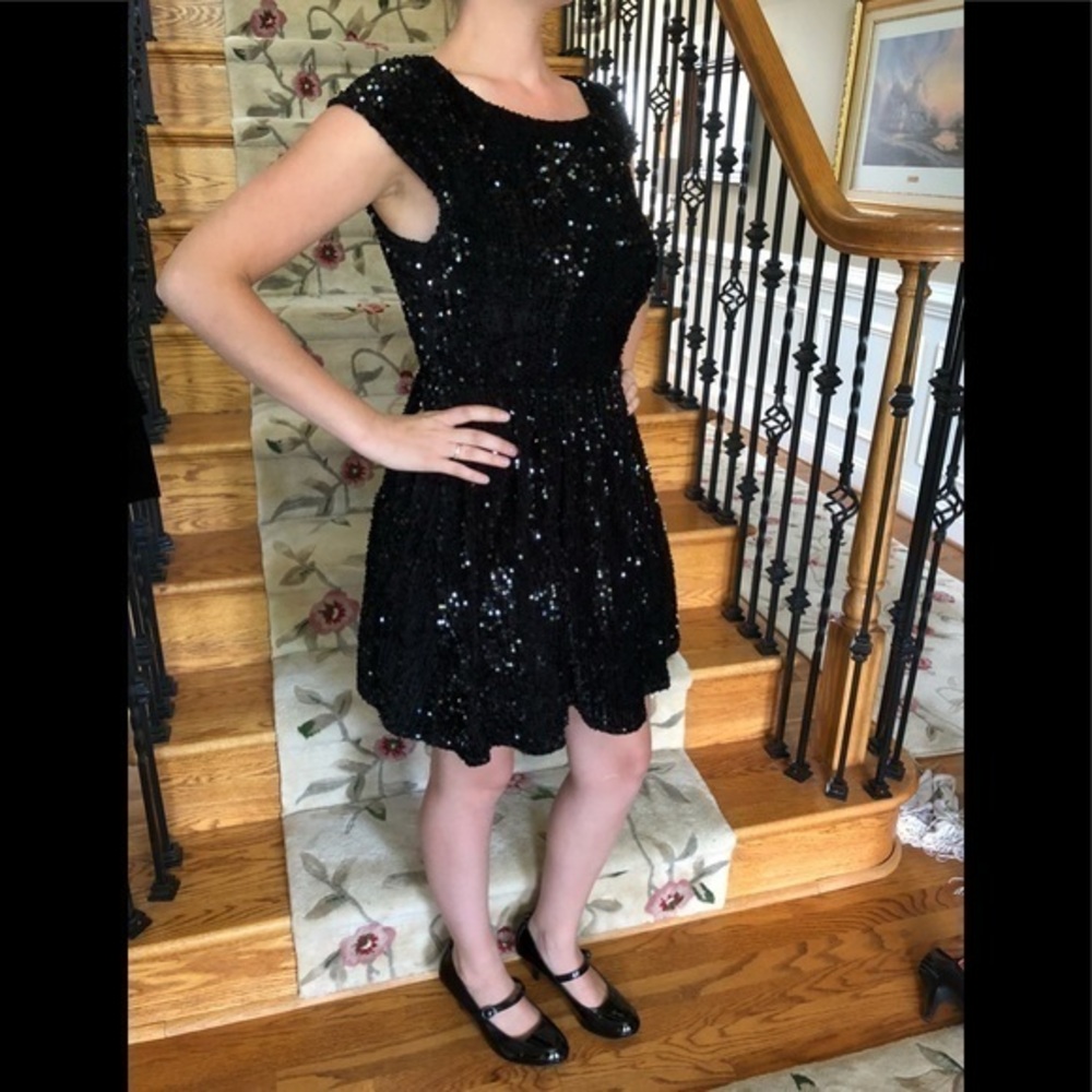 Monaco USA Black sequined cocktail dress